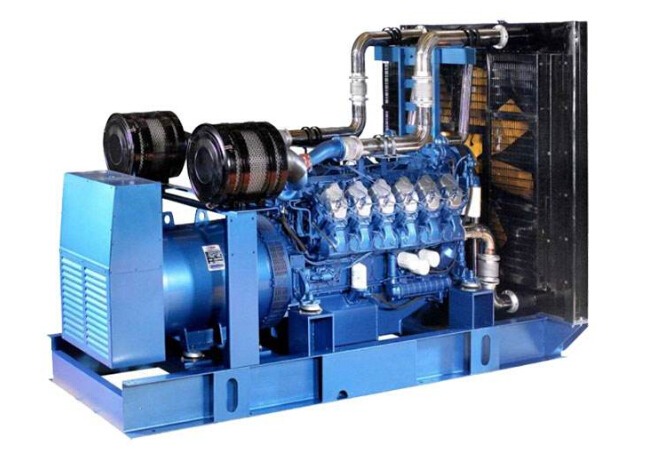 乌马河康明斯30kw小型柴油二手发电机组 乌马河康明斯30kw小型柴油二手发电机组