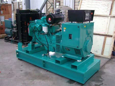 乌马河200kw康明斯柴油发电机组图片 乌马河200kw康明斯柴油发电机组图片